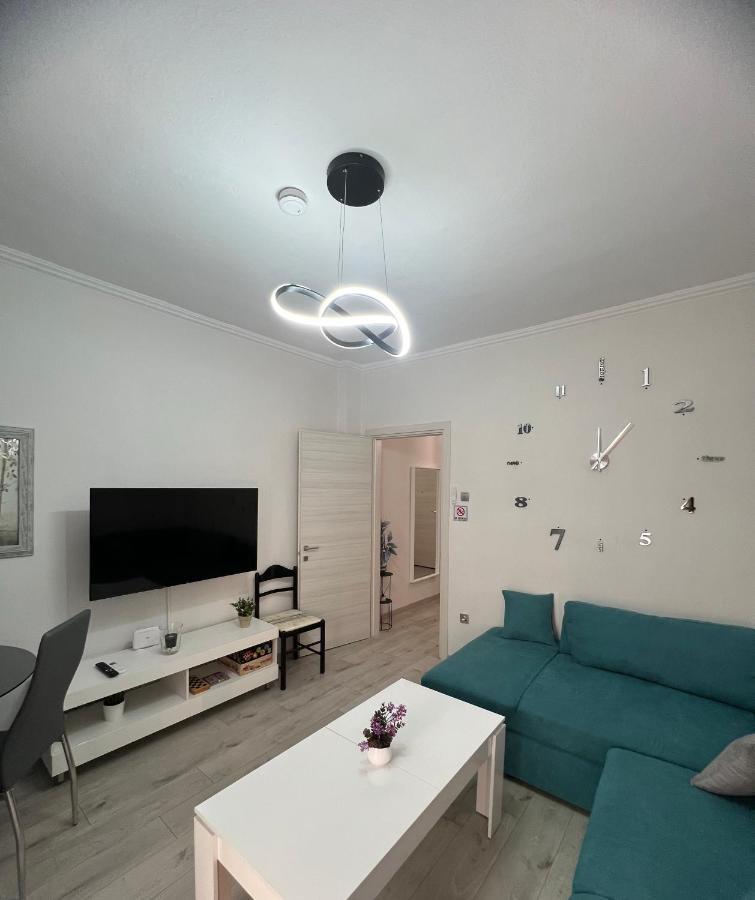 Serres City Center Modern Apartment Экстерьер фото